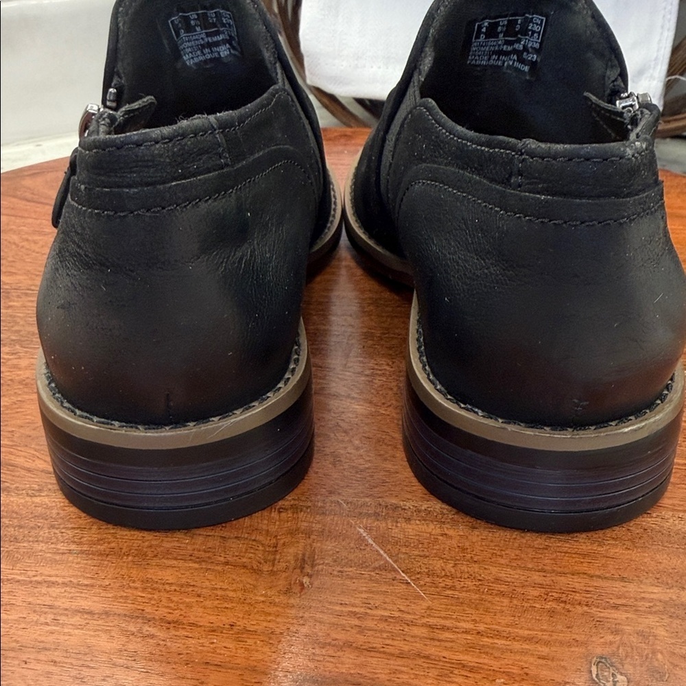 Clarks Black Leather Loafers - Picture 7 of 9